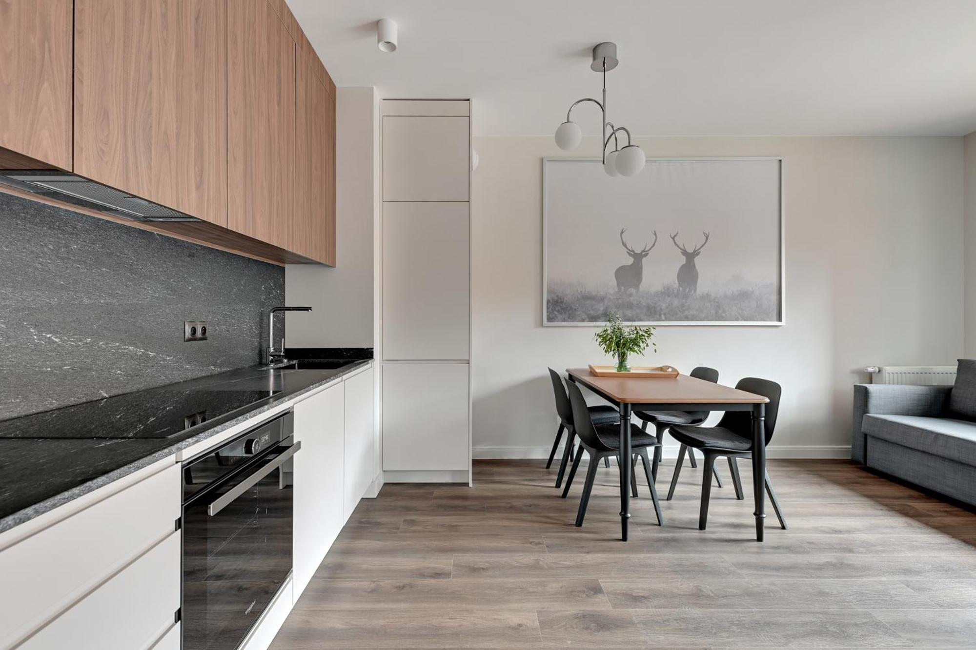 Scala Center Premium With Parking By Lion Apartment